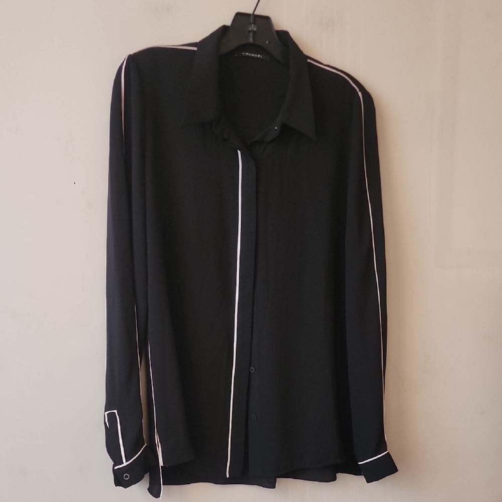 New Without Tag Tahari Black Blouse with White Trim - Picture 3 of 7